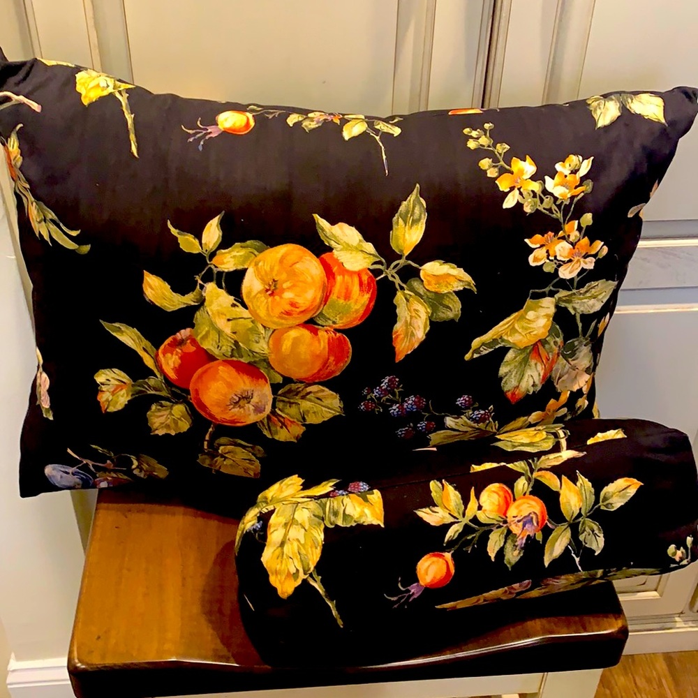 Decorative pillows